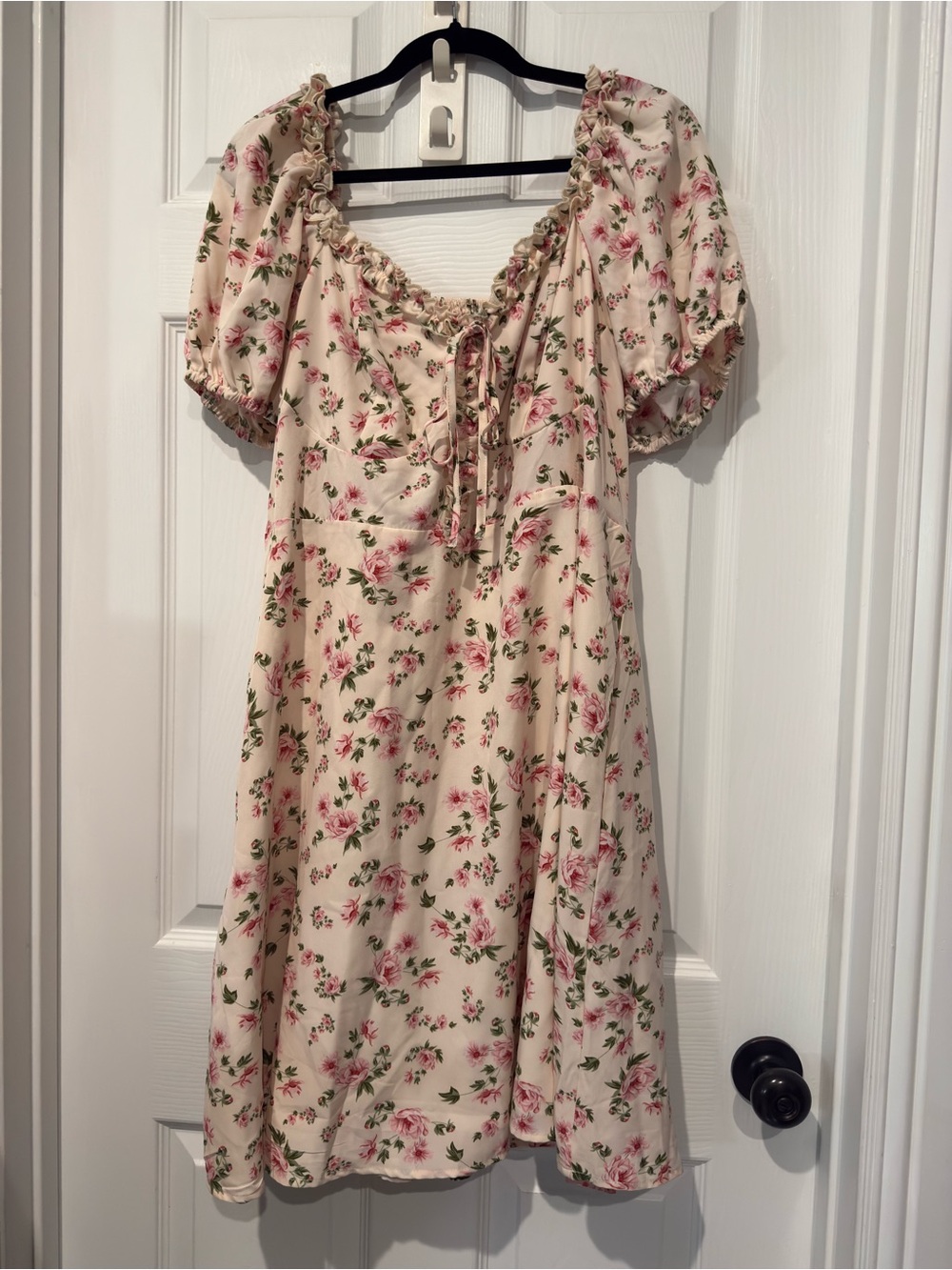Cream Floral Rose Print Puff Sleeve Smocked Dress NWT